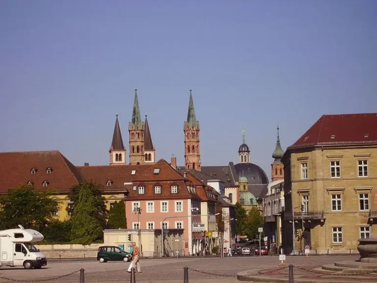 Neugestaltung der Achse Dom-Residenz