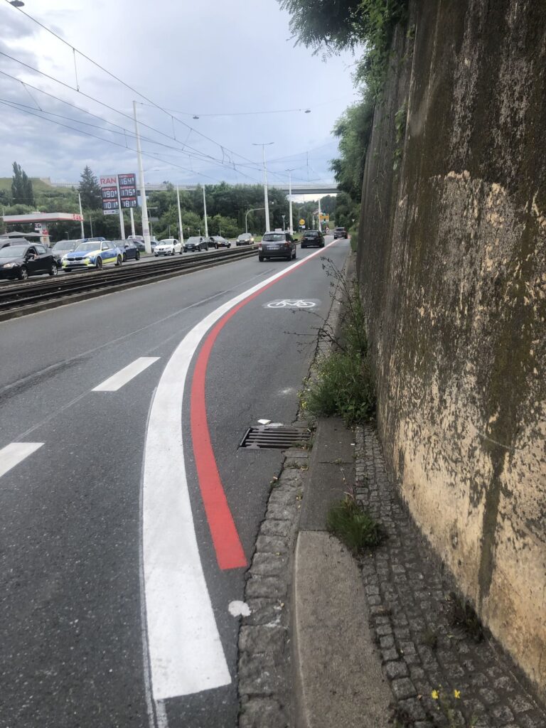 Beginn des Radwegs Stuttgarter Straße