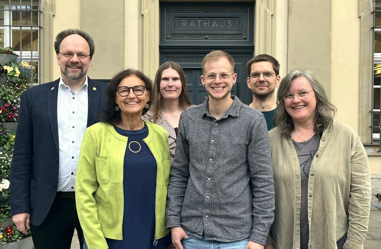 Fraktionsvorstand v.lks.: Patrick Friedl, Barbara Lehrieder, Marie Büchner, Konstantin Mack, Daniel Karl und Silke Trost